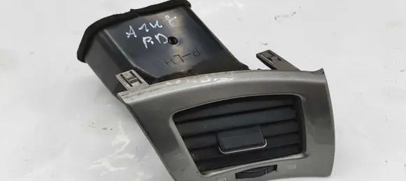 Toyota Avensis Verso Dashboard side air vent grill/cover trim 5566044080