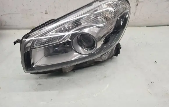 Nissan Qashqai+2 Headlight/headlamp 26060BR61B