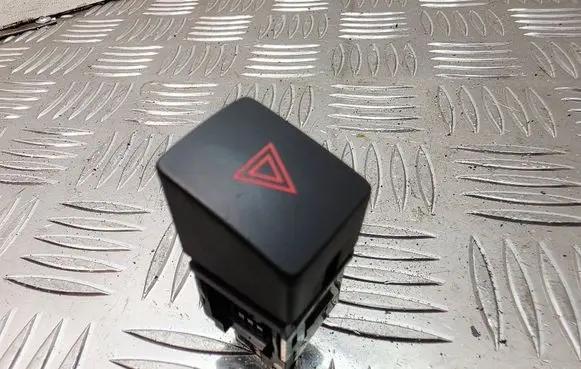 Nissan Qashqai Hazard light switch 299125472