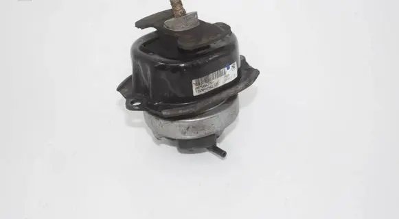 BMW X5 E70 Engine mount bracket 6795417 22176795417 6784416