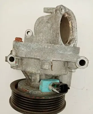 Opel Astra K Water pump 55502819