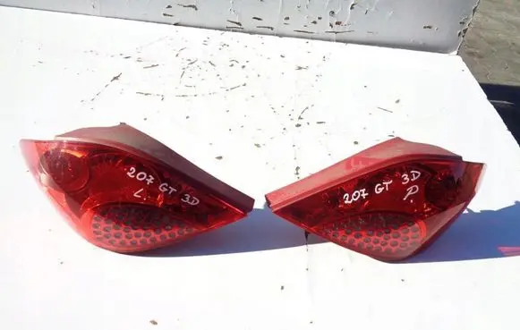 Peugeot 207 Rear/tail lights