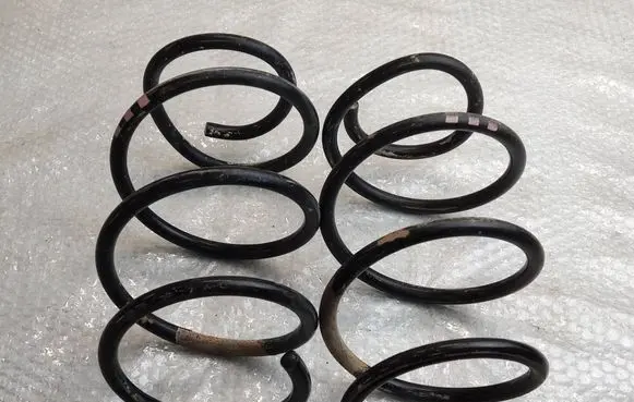 BMW 5 E39 Front coil spring 