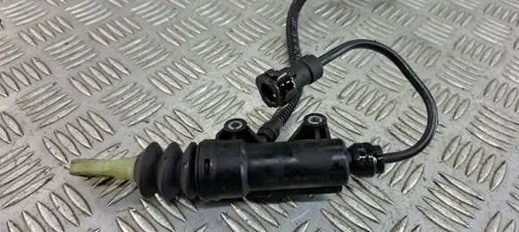 Mini One - Cooper Clubman R55 Clutch master cylinder 13670610