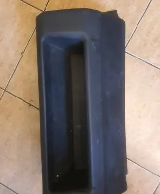 Glove box