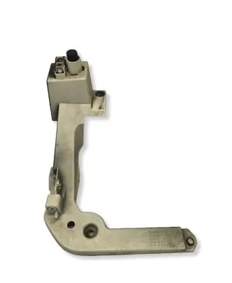 Volvo XC40 Fender mounting bracket 31469373