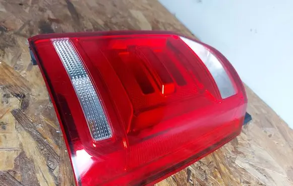 Volkswagen Transporter - Caravelle T6 Rear/tail lights 7E0945208E