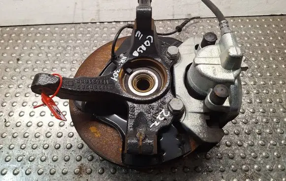 Opel Corsa E Front wheel hub spindle knuckle S17986301 13388767