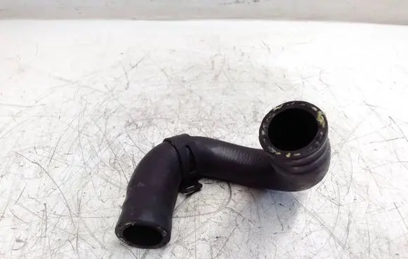 Mercedes-Benz GLA W156 Engine coolant pipe/hose A6512001482