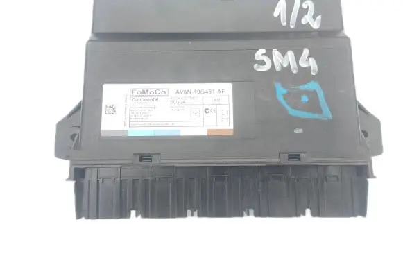 Ford Focus Comfort/convenience module AV6N19G481AF 5WK49778G