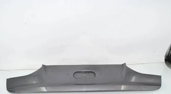 BMW 7 G11 G12 Tailgate trim 7424734 7416687 51247416687
