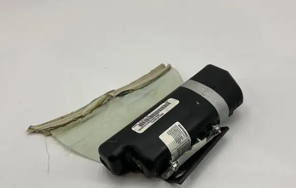 Jaguar XK - XKR Seat airbag 6W83611D10AG 6W83611D10 T3HA051W12002