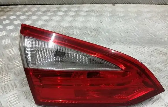 Ford Focus Tailgate rear/tail lights BM5113A603DC 24102012