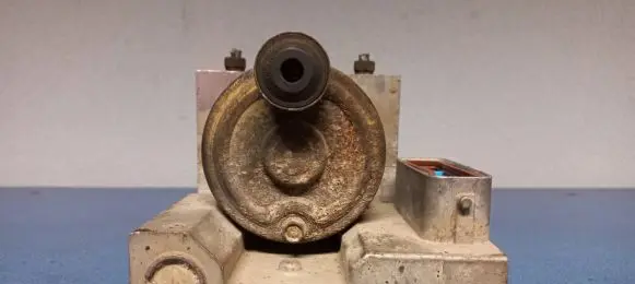 Mazda 323 F ABS Pump B25D437A0