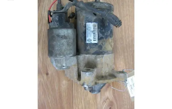 Renault Megane I Starter motor 8200815083