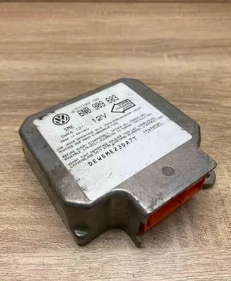 Volkswagen Golf III Airbag control unit/module 6N0909603 5WK4137