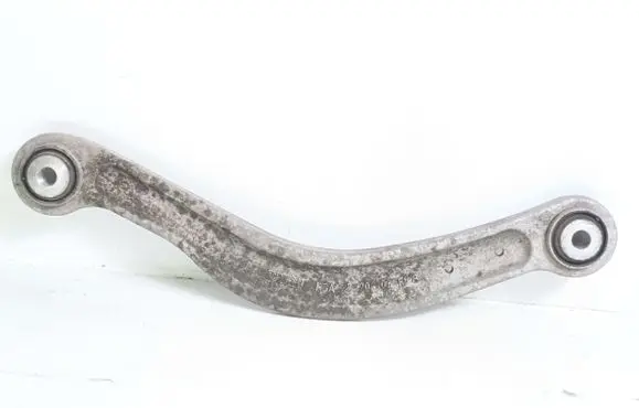 Rear control arm