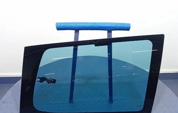 Lancia Phedra Rear side window