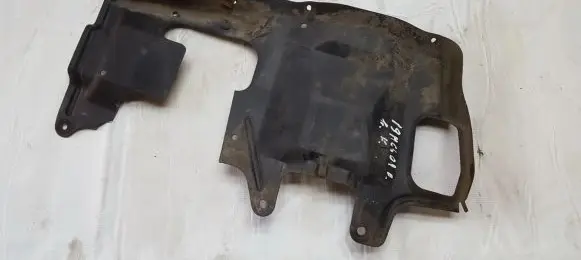 Mitsubishi Carisma Engine splash shield/under tray mb955435