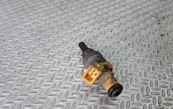 KIA Rio Fuel injector 0K30E13250