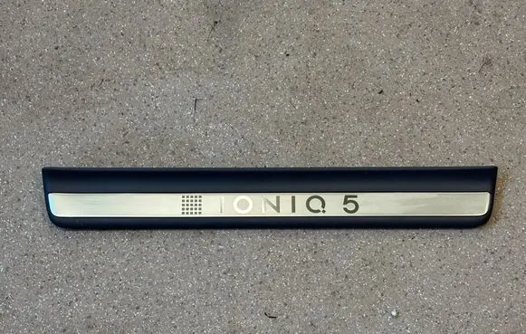 Hyundai Ioniq 5 Side skirt front trim 85874GI100