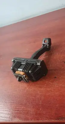 BMW 1 E82 E88 Front door check strap stopper 7164623