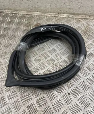 Hyundai Tucson JM Front door rubber seal 