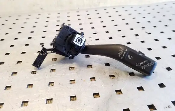 Volkswagen Scirocco Wiper control stalk 1K0953519H