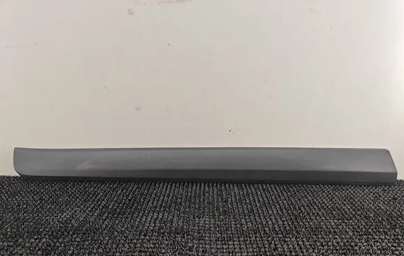 Volvo XC60 Front door trim (molding) 31294845