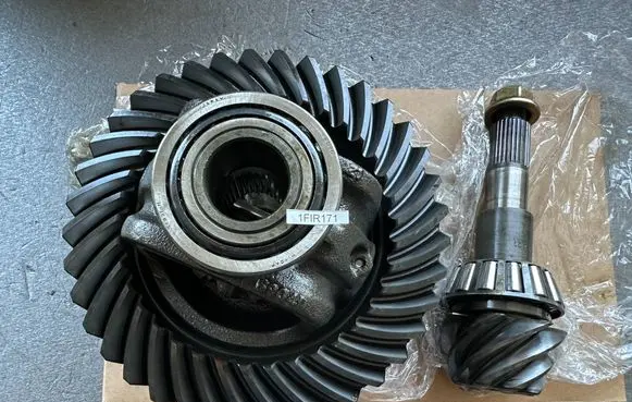 Nissan Patrol Y60 Front differential 3810005J60 38421S9000