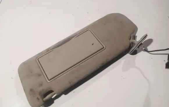 Toyota Avensis T250 Sun visor