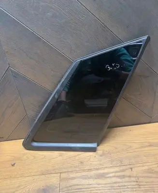 Opel Grandland X Rear side window YP00066480
