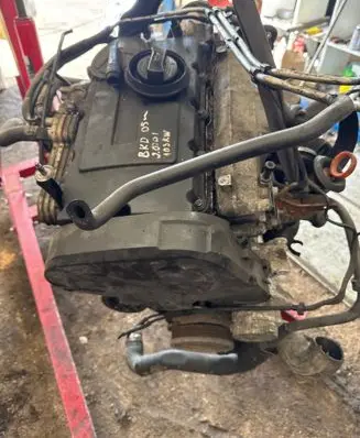 Volkswagen Golf V Engine
