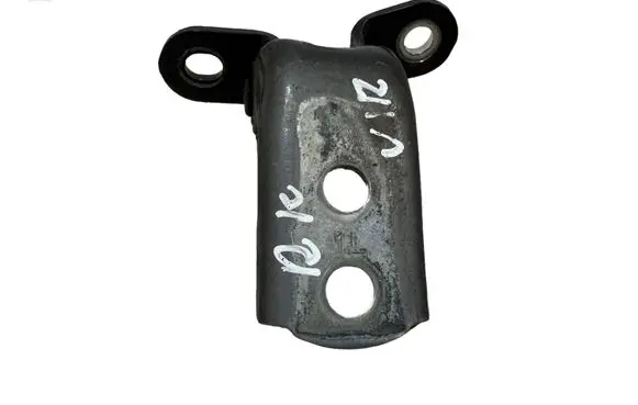 Toyota RAV 4 (XA40) Front door upper hinge A046694