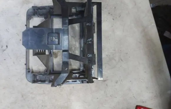 Radio/GPS head unit trim