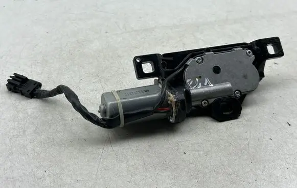 Tailgate/trunk/boot lock/catch/latch