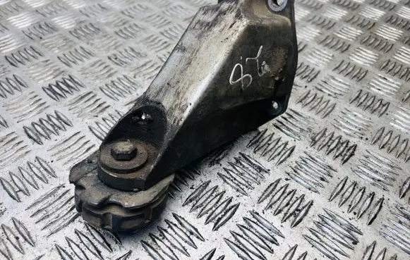 Audi A6 S6 C5 4B Gearbox mounting bracket 8D0399113AG