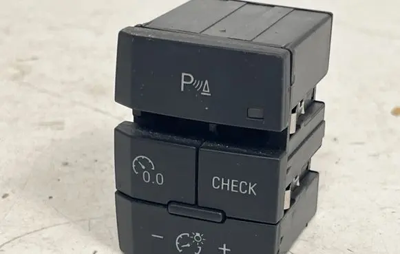 Other switches/knobs/shifts