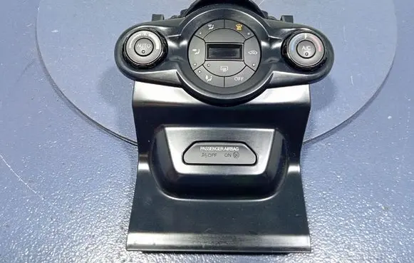 Ford Ecosport Climate control unit DMTRA8A6T18C61
