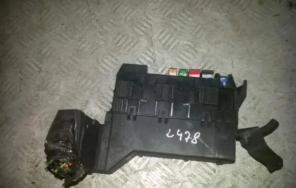 Nissan Primera Fuse box set 71543266ya1 24382au010
