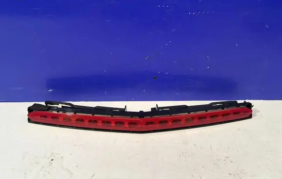 Mercedes-Benz E C207 W207 Third/center stoplight A2078200156
