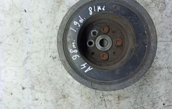 Audi A4 S4 B5 8D Crankshaft pulley