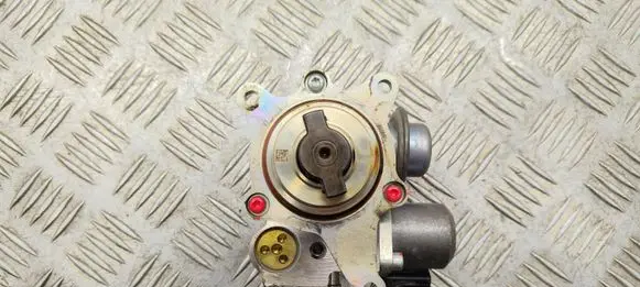 Peugeot 508 Fuel injection high pressure pump 1675941280