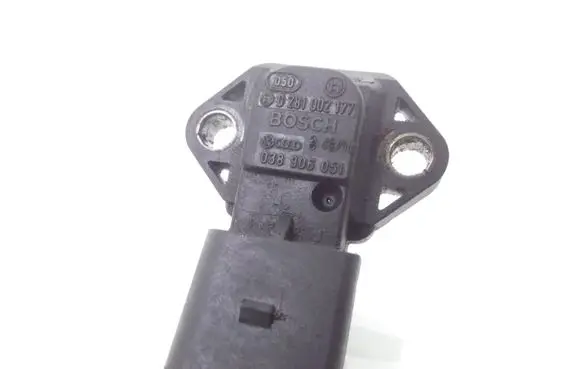 Audi A4 S4 B5 8D Air pressure sensor 0281002177 038906051