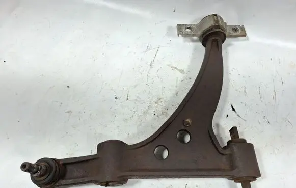 Alfa Romeo 166 Front lower control arm/wishbone 