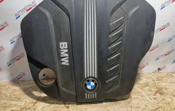 BMW X3 F25 Engine cover (trim) 7811025