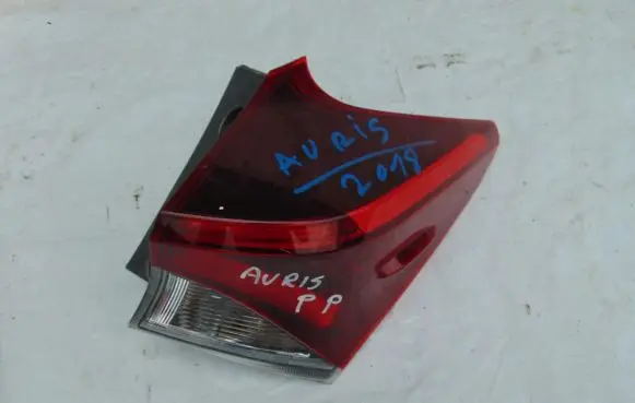 Toyota Auris E180 Rear/tail lights