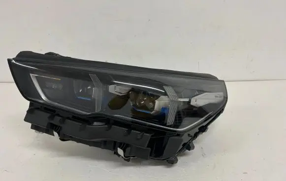 BMW 5 G60 Headlight/headlamp 5A798D1 7567748 LE22A6494