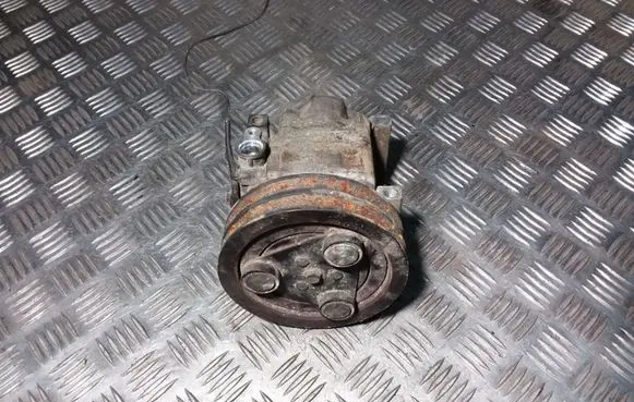 Mazda 323 F Air conditioning (A/C) compressor (pump) H12A1AA4DM