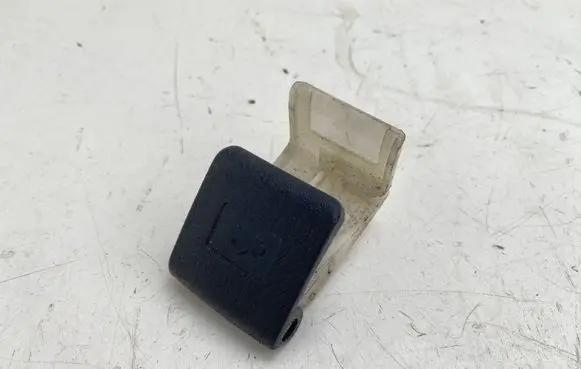 Toyota Avensis T220 Engine bonnet (hood) release handle